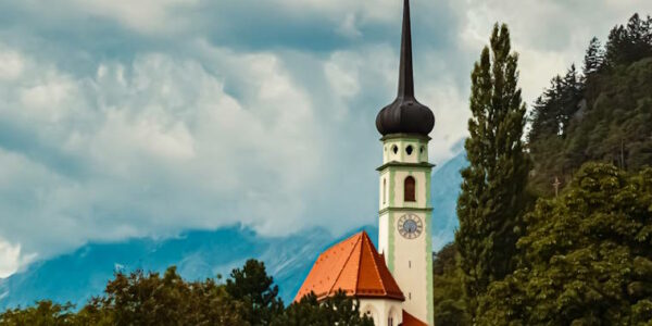 Kirche Pettnau Tirol